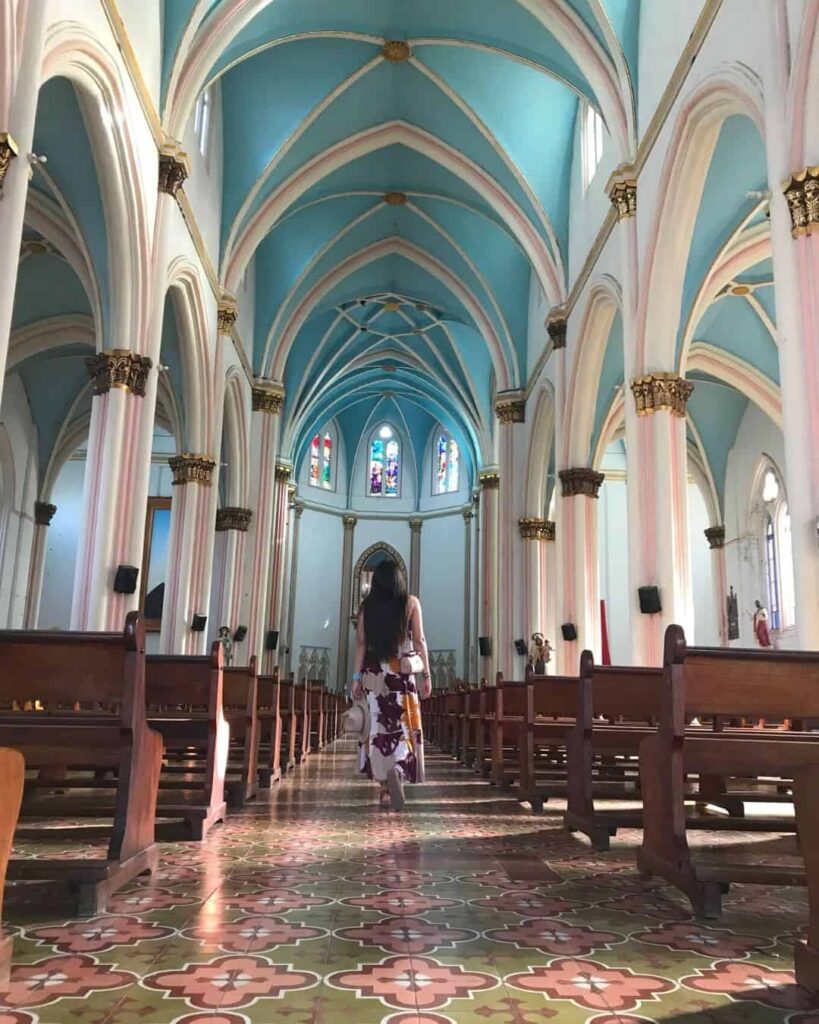 Inside Santuario Jerico (1)