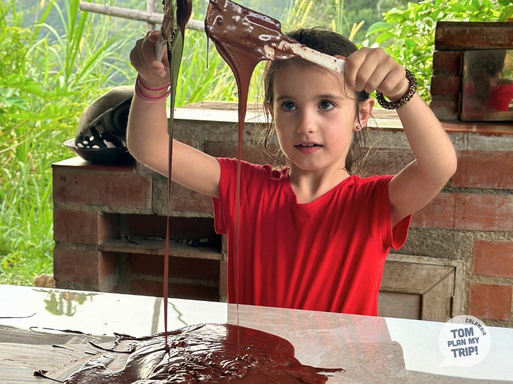 Cacao tour San Rafael Antioquia Colombia - Chocolate workshop - Kids