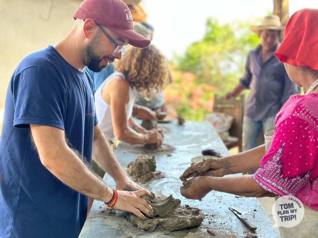 Taller de Ceramicas Barichara Santander Colombia - Tom (2)