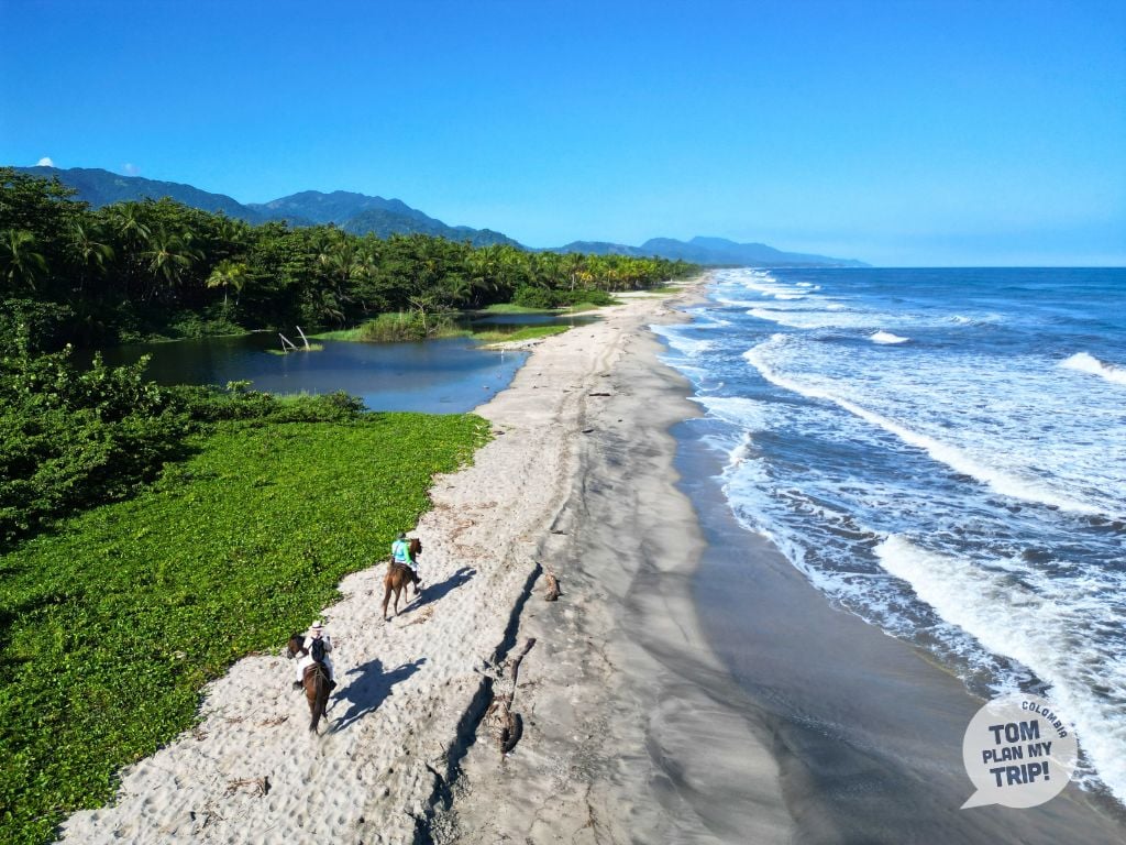 Horseback riding Mendihuaca - Eastern Caribbean Coast Colombia (1)