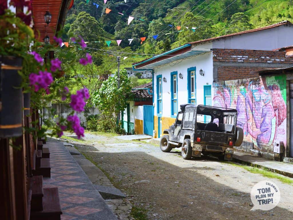 Town Pijao zona cafetera Colombia (2) (1)