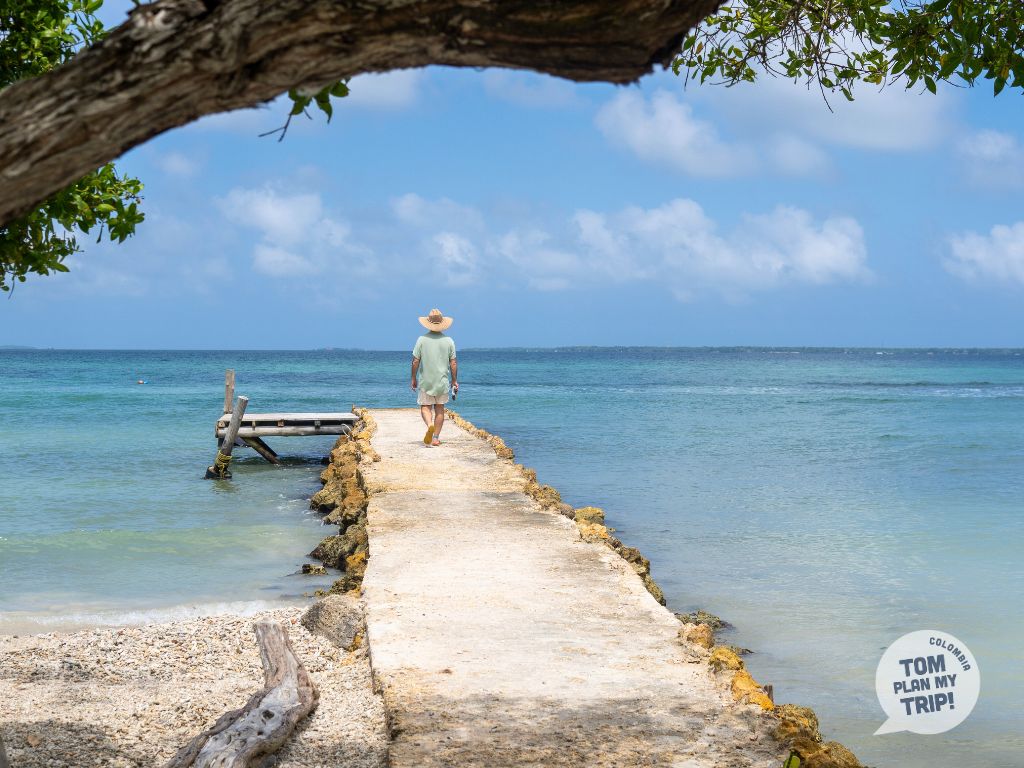 Carey - Baru - Eastern Caribbean Coast - Colombia - Beach Tom